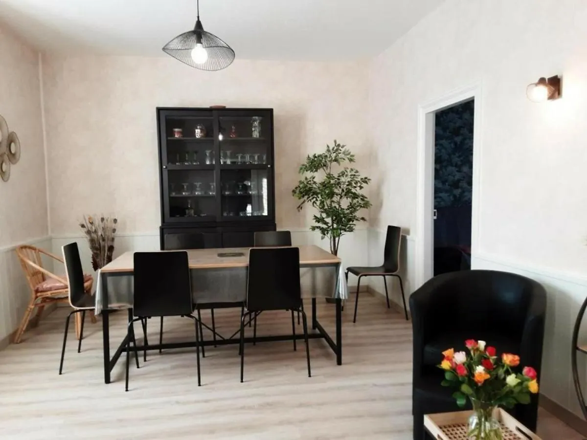 Maison De Ferme Renovee Avec Terrasse, Jardin Et Equipements Modernes A Taxat-Senat - Fr-1-489-363 France