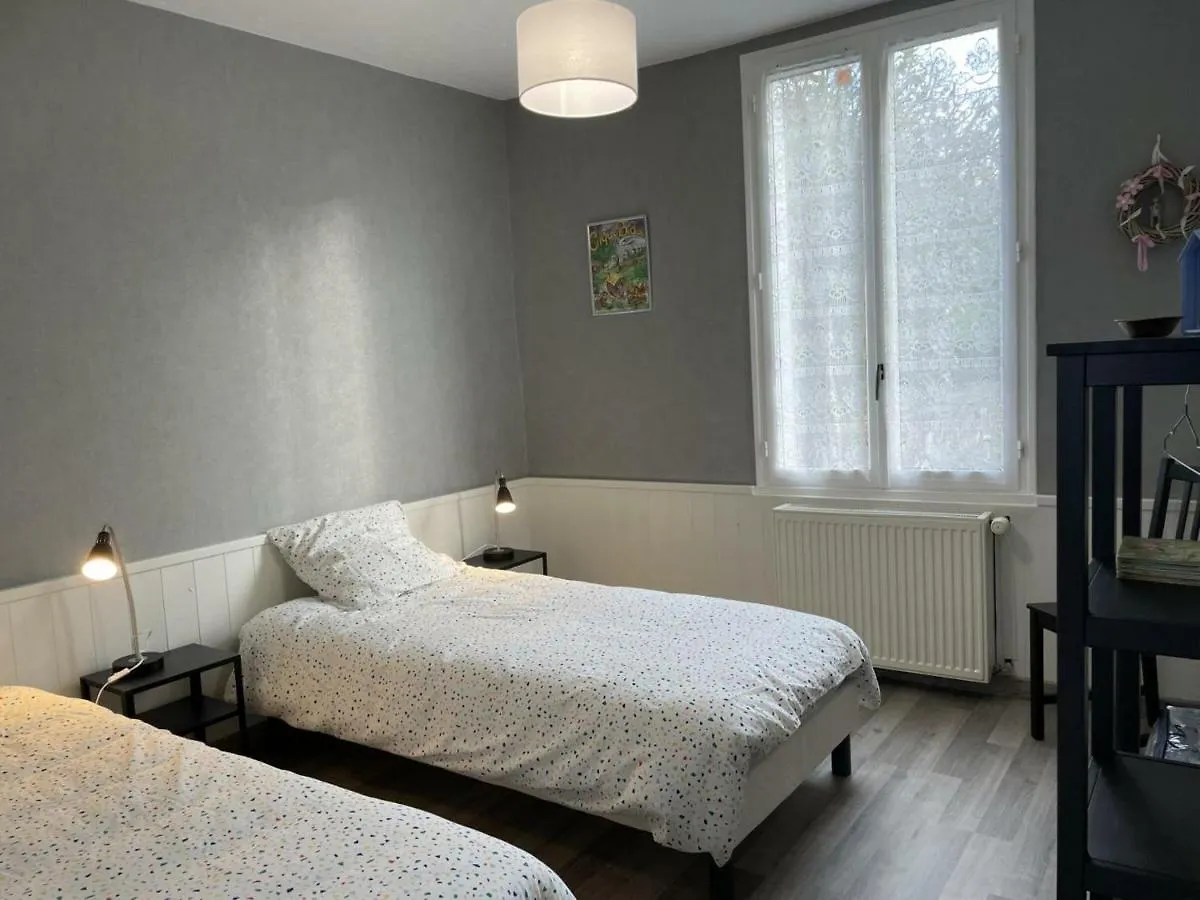 Holiday home Maison De Ferme Renovee Avec Terrasse, Jardin Et Equipements Modernes A Taxat-Senat - Fr-1-489-363 France